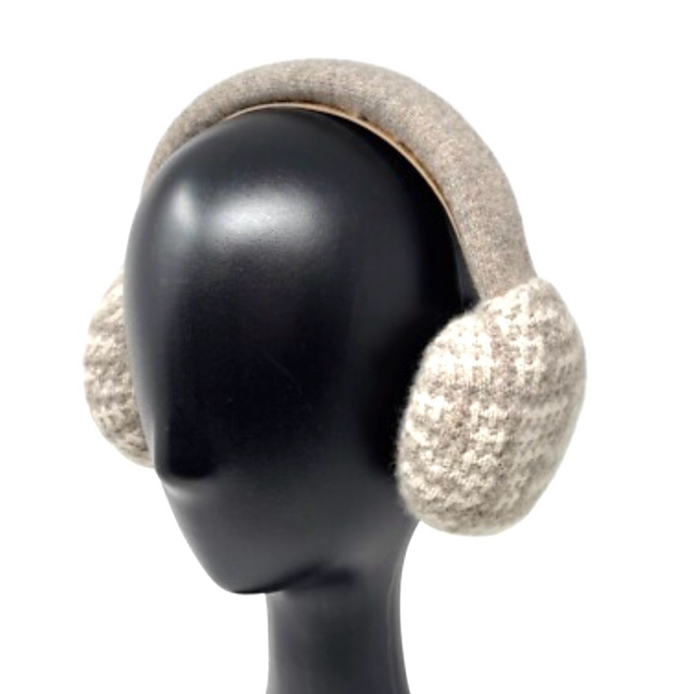 FENDI FF Zucca Monogram Logo Knit Earmuffs Hair Accessory Gray Greige Cashmere